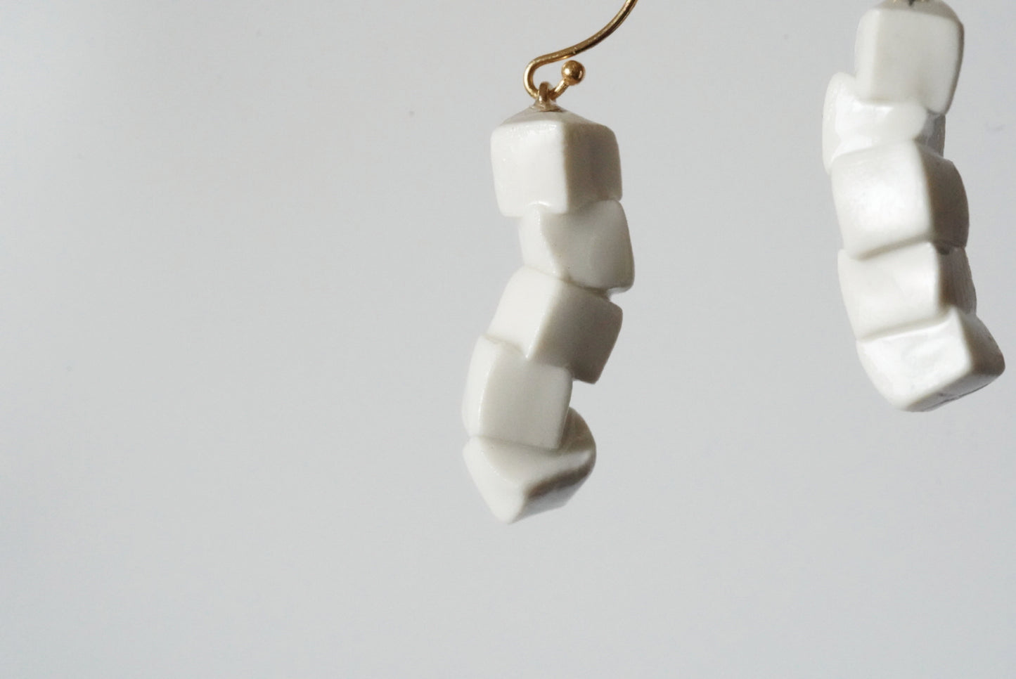 TOFUs earring / 5粒  5 grains