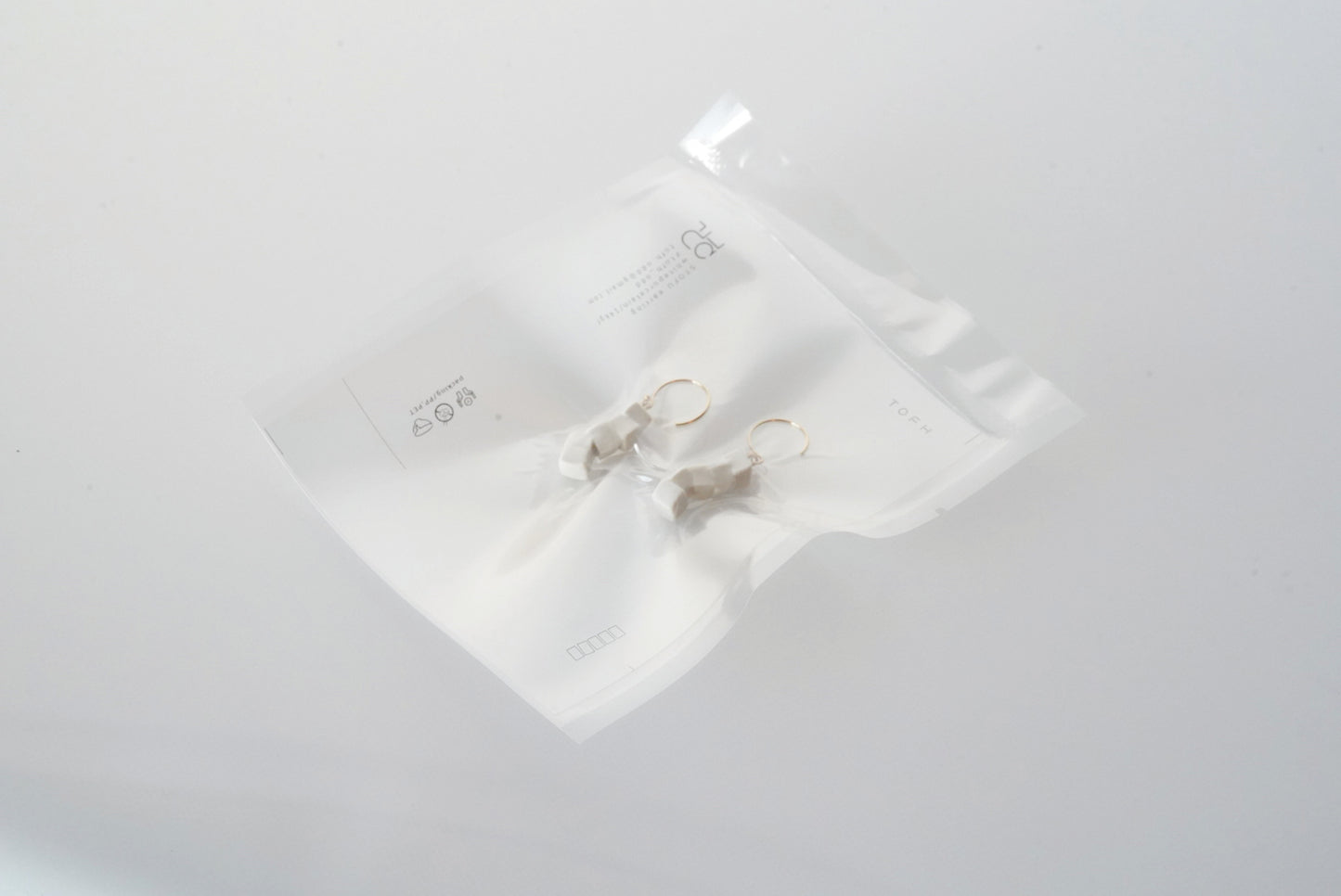 TOFUs earring / 3粒  3 grains