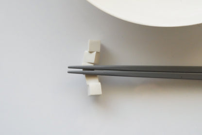 豆腐箸置き　TOFU cutlery rest